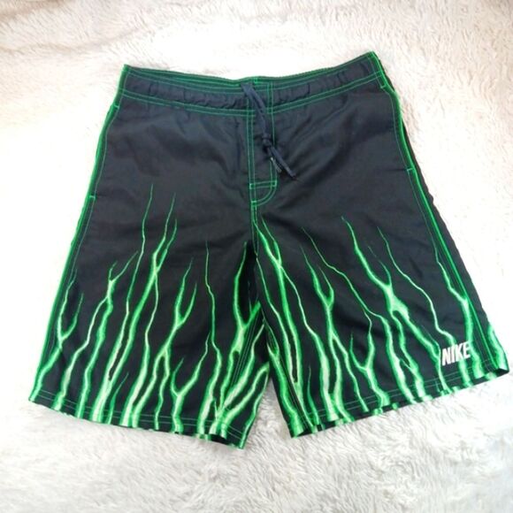 Vintage Nike Green Lightning Shorts Travis Scott Youth/ Teen Size M 28 Waistline - Picture 9 of 10